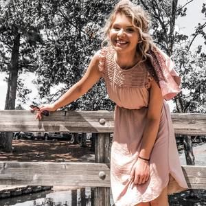 Meet your Posher, Reese